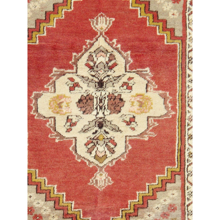 Pasargad Home Vintage Sivas Collection Coral Lamb's Wool Area Rug- 3' 7" X 5' 5" 51867