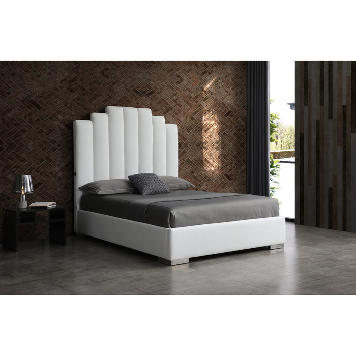 Whiteline Modern Living Jordan Queen Bed