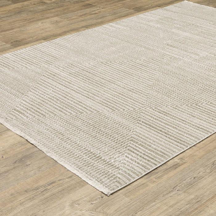 Oriental Weavers Bauer 4150E Beige/ Ivory 6'7"" x 9'6"" Indoor Area Rug B4150E200290ST