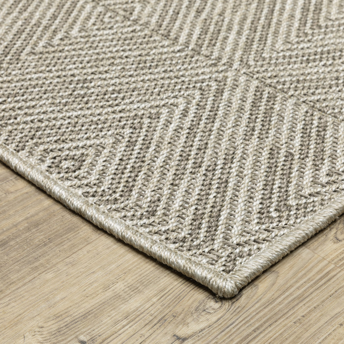 Oriental Weavers Caicos CA08A Grey/ Light Grey 9'10"" x 12'10"" Indoor Area Rug CCA08A300390ST