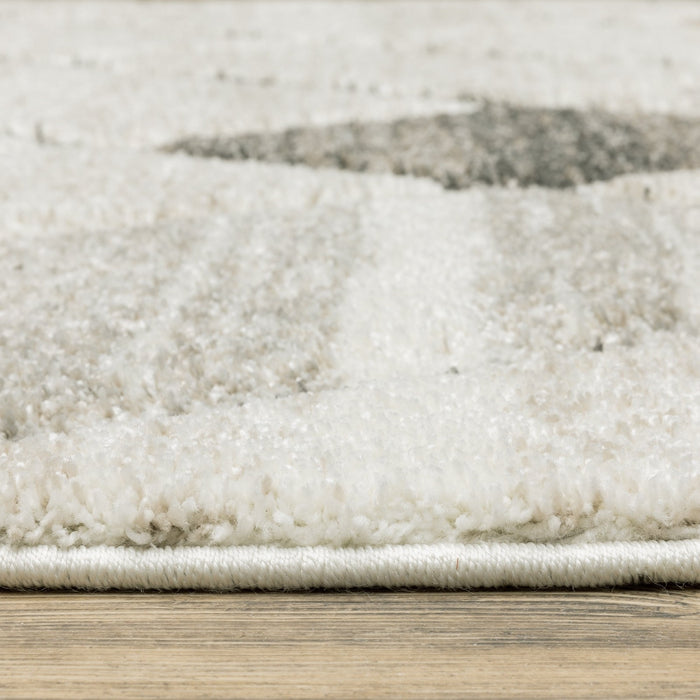 Oriental Weavers Cambria 4928A Beige/ Grey 7'10"" x 10'10"" Indoor Area Rug C4928A240330ST