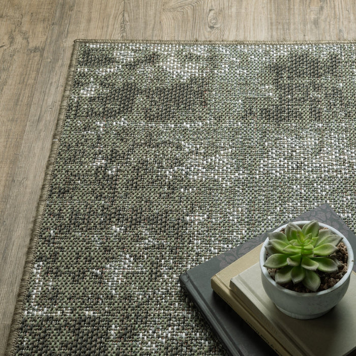 Oriental Weavers Cyprus 4929E Green/ Ivory 9'10"" x 12'10"" Indoor/Outdoor Area Rug C4929E300390ST