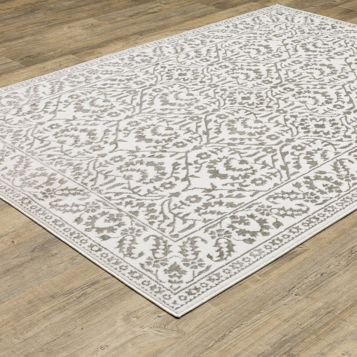 Oriental Weavers Montecito 2062H Grey/ White 6'7"" x 9'6"" Indoor Area Rug M2062H200296ST