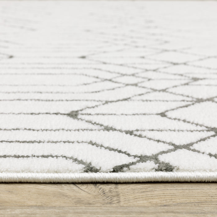 Oriental Weavers Montecito 4158W White/ Grey 7'10"" x 10'10"" Indoor Area Rug M4158W240340ST