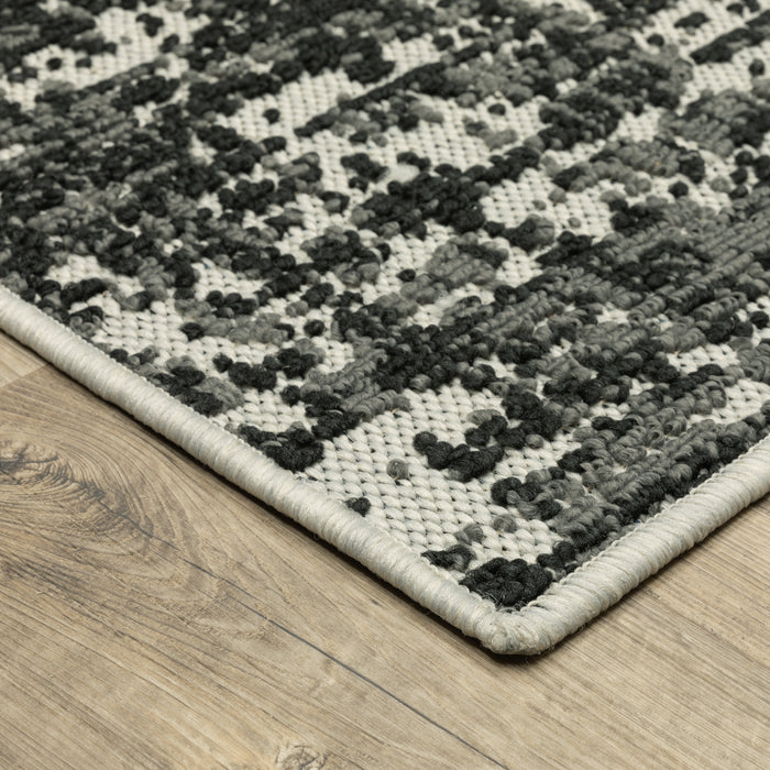 Oriental Weavers Torrey 531W1 Black/ Light Grey 9'10"" x 12'10"" Indoor/Outdoor Area Rug T531W1300390ST