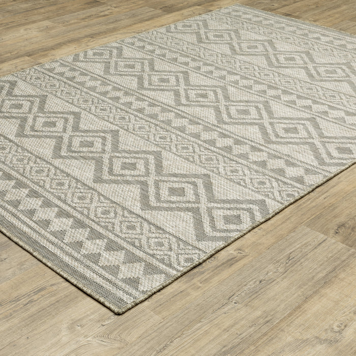 Oriental Weavers Tortuga TR03A Tan/Black 9'10"" x 12'10"" Indoor Area Rug TTR03A300390ST