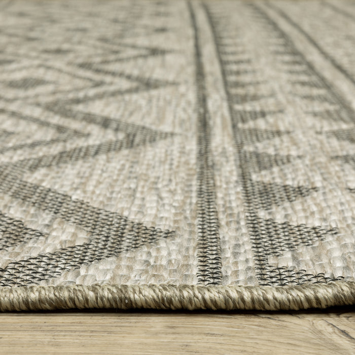 Oriental Weavers Tortuga TR03A Tan/Black 9'10"" x 12'10"" Indoor Area Rug TTR03A300390ST