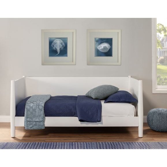 Alpine Furniture Flynn Mid Century Modern Twin Size Day Bed, White 966-W-09T