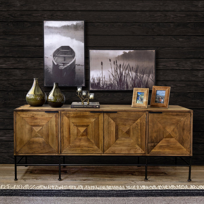 Park Hill Collections Lodge Bryce Entertainment Console EFC20146