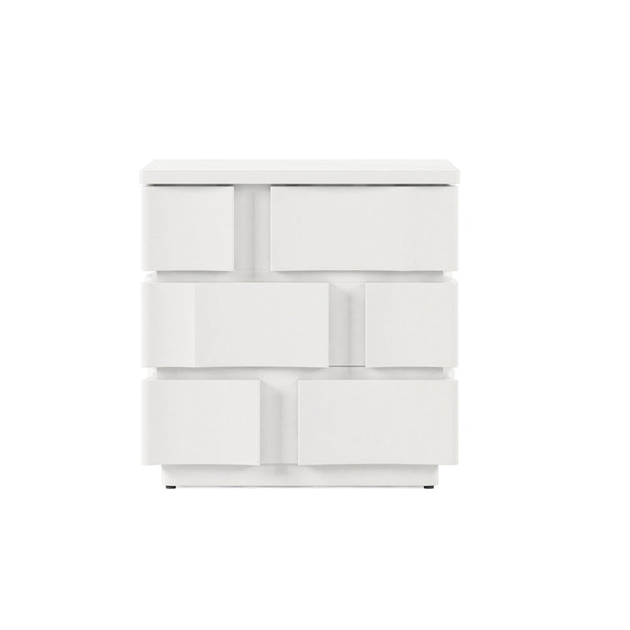 A.R.T. Furniture Portico Chairside Table In White 323304-3317